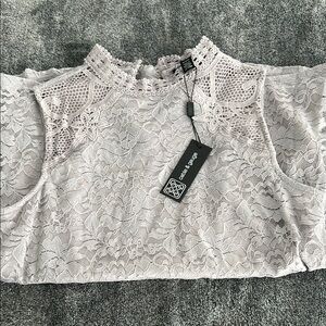 Cable & Gauge Lilac Sleeveless Lace Blouse